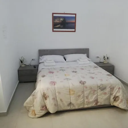 A Апартаменты